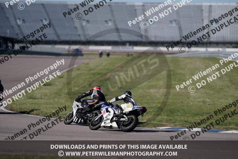 Rockingham no limits trackday;enduro digital images;event digital images;eventdigitalimages;no limits trackdays;peter wileman photography;racing digital images;rockingham raceway northamptonshire;rockingham trackday photographs;trackday digital images;trackday photos